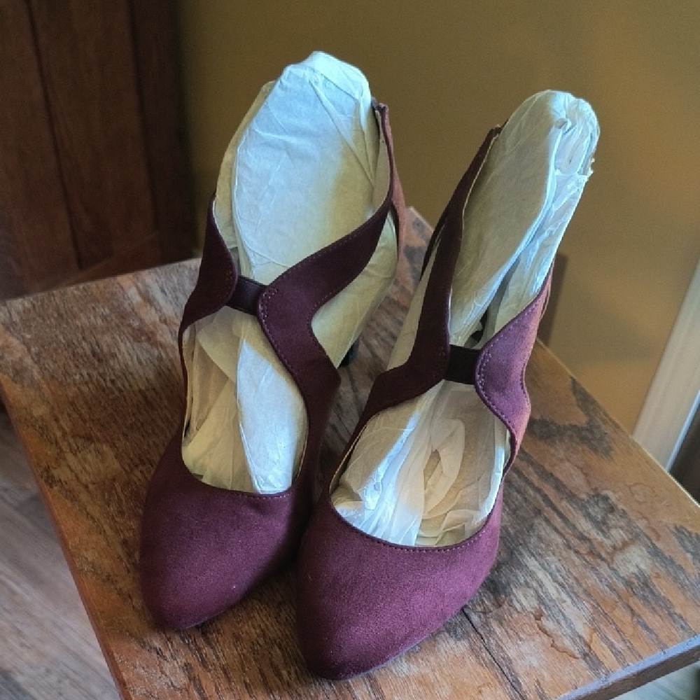 Life Stride Red Heels Stylish Comfort